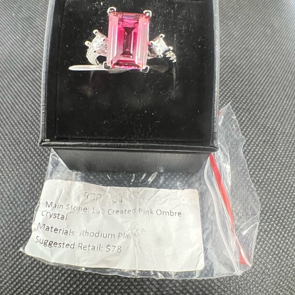 Pink Ombré Ring - Picture 3 of 6